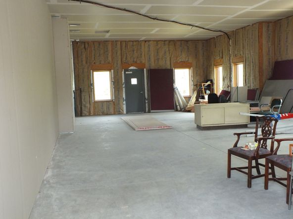 4056 Arbor Ln, New Palestine, IN 46163